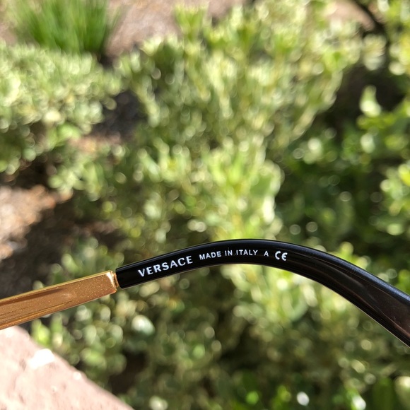 Women Versace Sunglasses - Picture 7 of 8